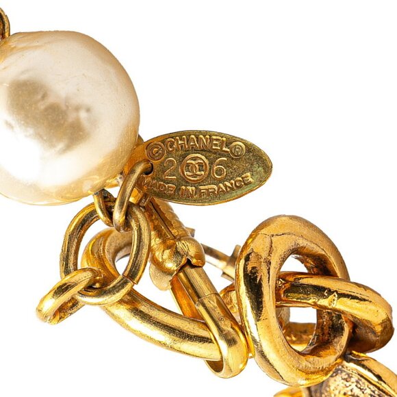 CHANEL Vintage Gold Pearl Necklace - Picture 5 of 8